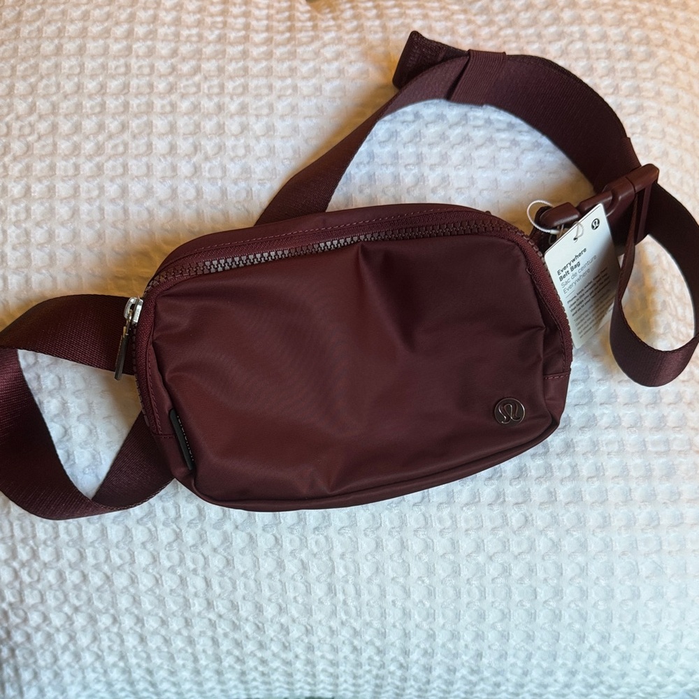 NWT Lululemon Everywhere Belt Bag Wine Red | One Size